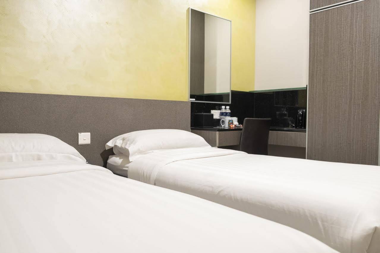 Ibis Budget Singapore Sapphire Exteriör bild