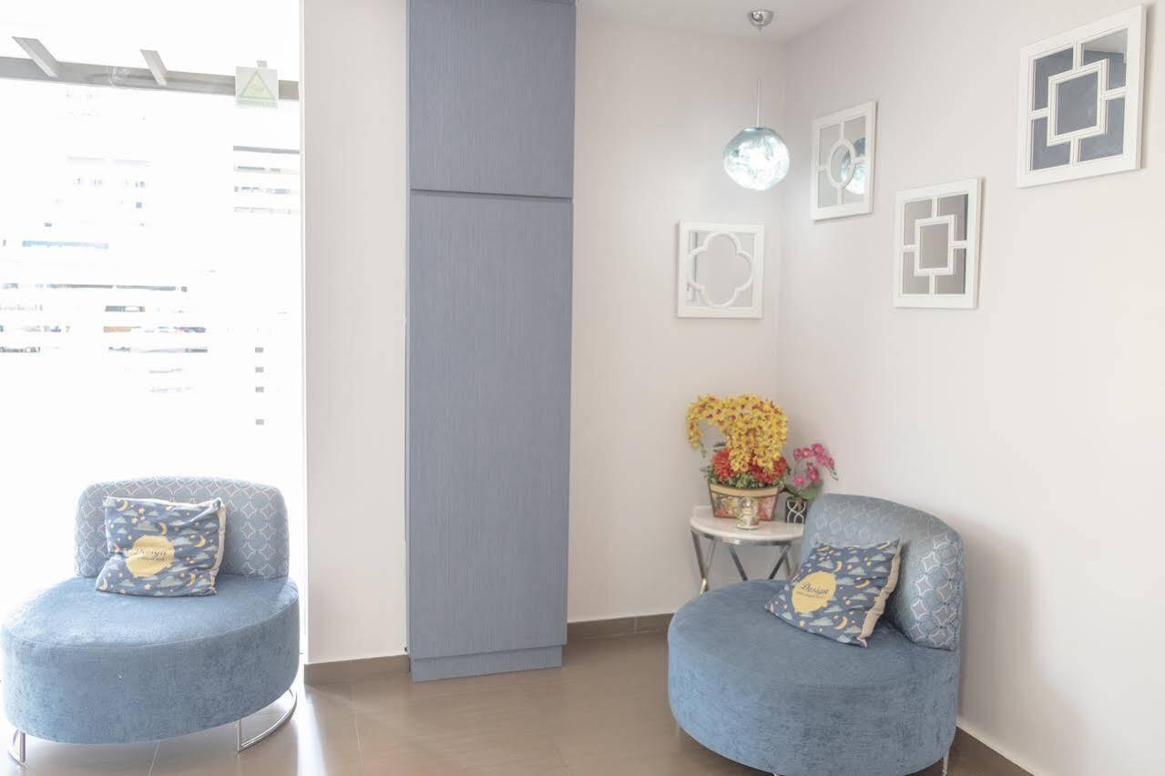 Ibis Budget Singapore Sapphire Exteriör bild